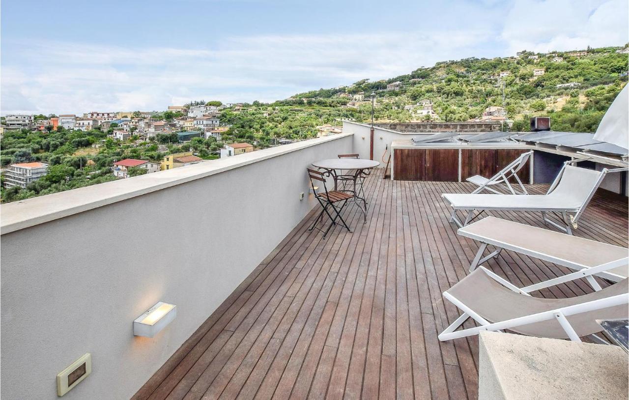 Cozy Apartment In Massa Lubrense Exterior foto