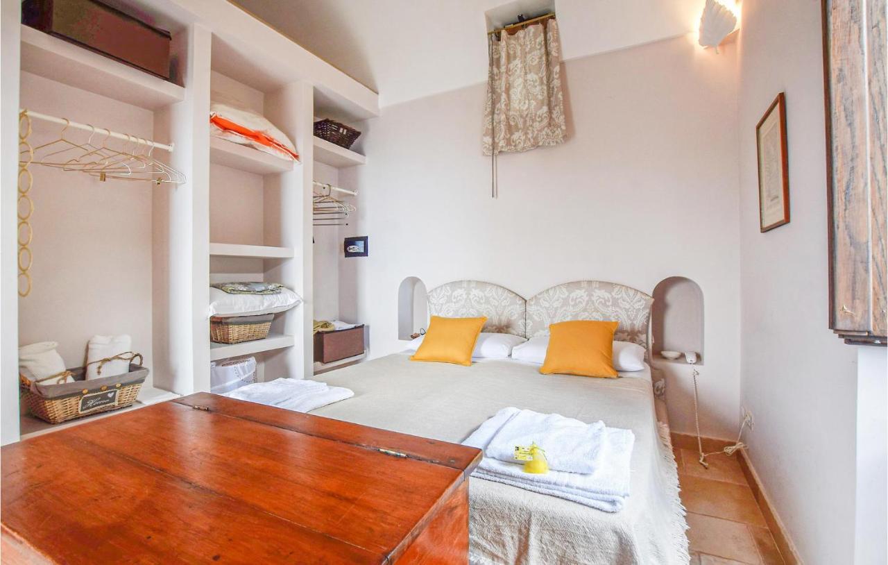 Cozy Apartment In Massa Lubrense Exterior foto